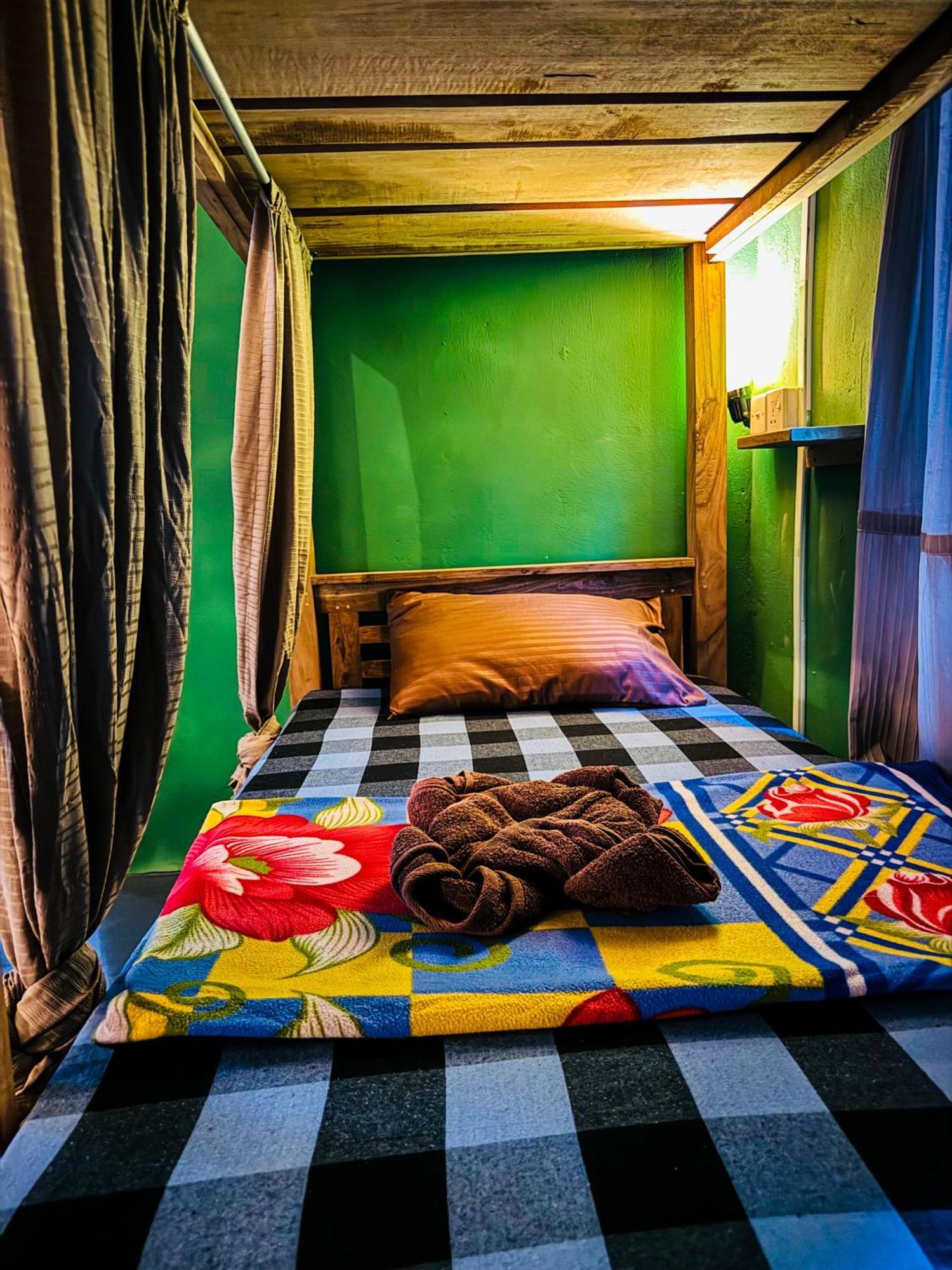 Dreamy Hostel Arugambay Arugam Bay Buitenkant foto
